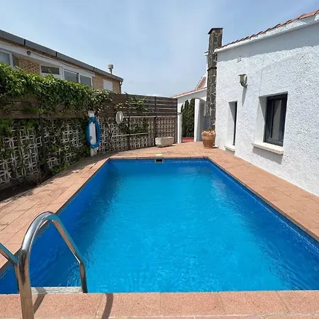 Vakantiehuis Preciosa Casa En Con Vistas Al Pueblo Y Al Mar Av-33 Roses
