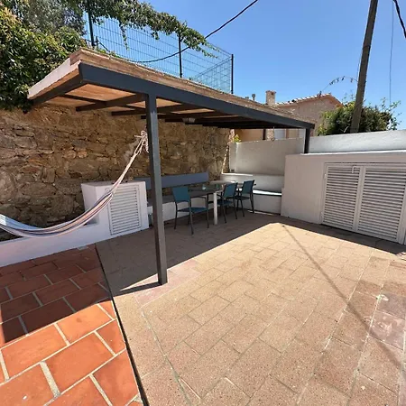 Preciosa Casa En Con Vistas Al Pueblo Y Al Mar Av-33 Nyaraló