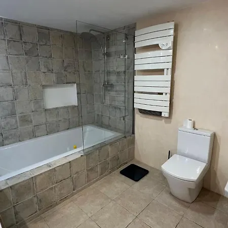 Preciosa Casa En Con Vistas Al Pueblo Y Al Mar Av-33